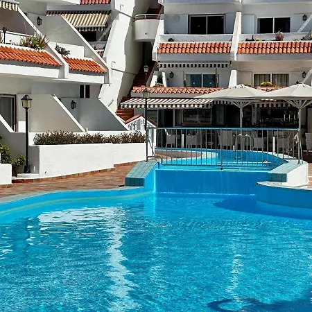 Penthouse Las Flores 아파트