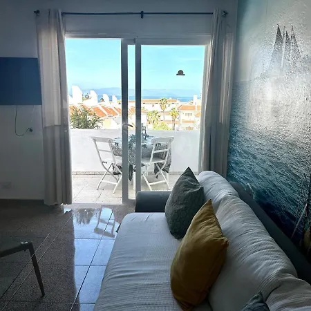 Penthouse Las Flores 公寓